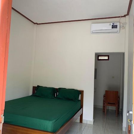Bertus Guesthouse Labuan Bajo Eksteriør bilde