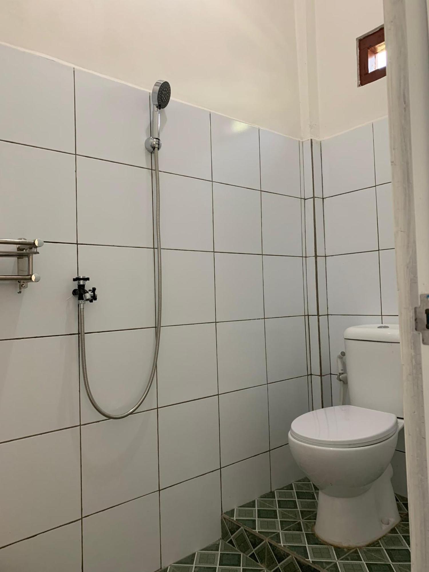 Bertus Guesthouse Labuan Bajo Eksteriør bilde